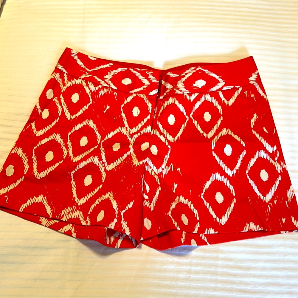 The Limited Drew Fit Ikat shorts